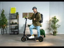 Acer 3 Advance elektrische step black