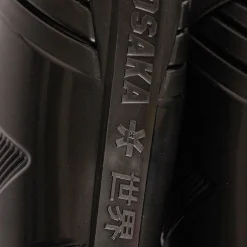 Osaka Scheenbeschermers iconic black