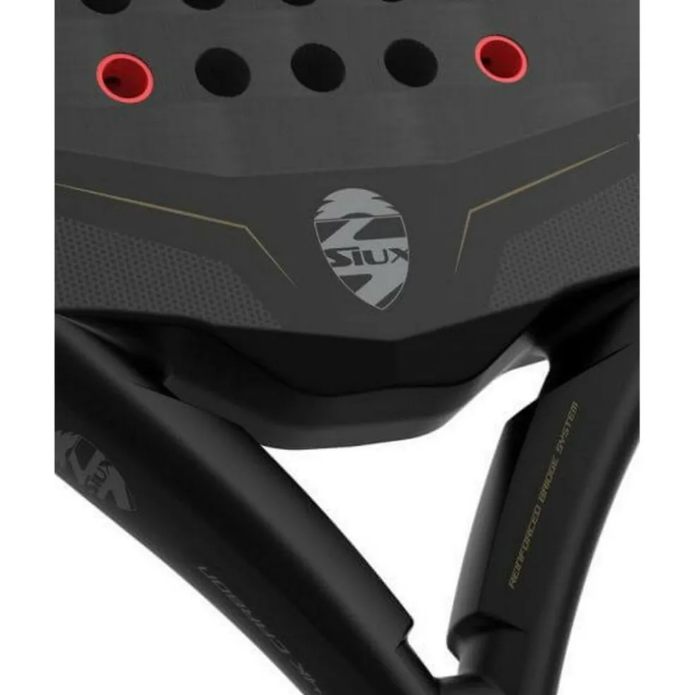 Siux Black Carbon Revolution 24K padel racket